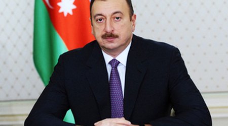 Ильхам Алиев задал вопрос об Ассанже