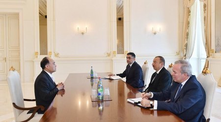 Ильхам Алиев принял Хоулина Джао