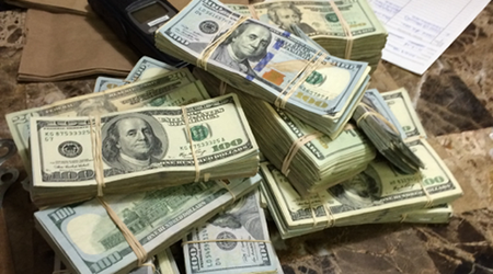 Bulk cash  seizure at Baku airport