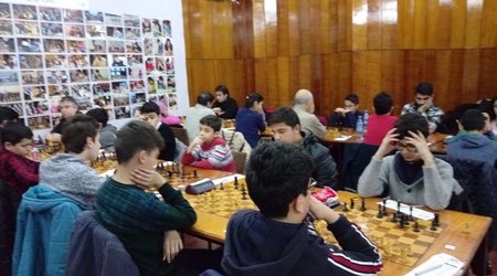 Стартовал первый шахматный турнир