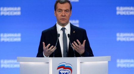 Russia should not think sanctions will be lifted soon