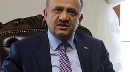 Turkey urges Germany to reject asylum of ex-soldiers