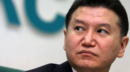 Илюмжинов сохранил пост президента ФИДЕ