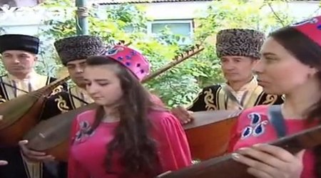 Aşıqların geyimi dəyişdi -  VİDEO