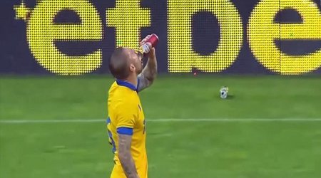 Выпил пиво и забил гол – ВИДЕО
