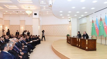 Президенты Азербайджана и Туркменистана выступили с заявлениями для прессы
