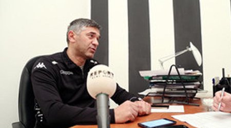 "Neftçi"nin baş məşqçisi istefa verdi