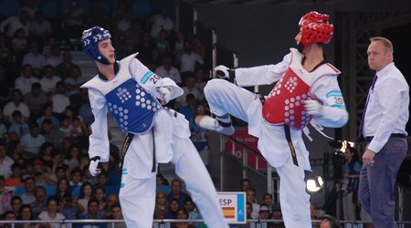 Taekvandoçumuz erməni rəqibini məğlub etdi
