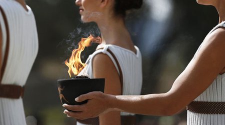 В Греции зажгли огонь зимней Олимпиады - 2018