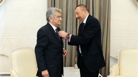 Президент наградил Рауфа Абдуллаева орденом – ФОТО