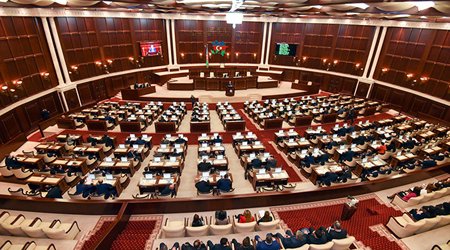 В парламенте обсуждают бюджет на 18г