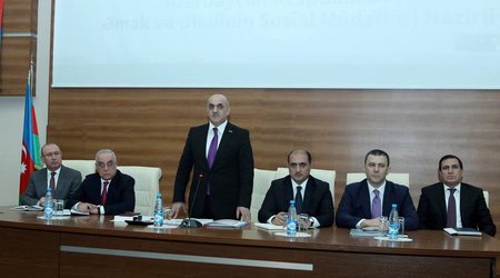 Nazir bəzi məmurları cəzalandırdı