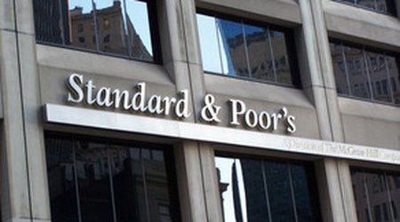 S&P: Кредитные риски российской экономики растут