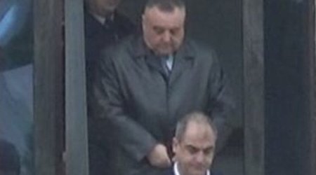 Mahmudov ölkədən 1 milyard pul çıxarıb - İddia