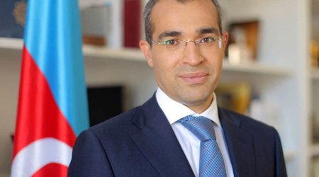 Mikayıl Cabbarov özünə iki müşavir təyin edib
