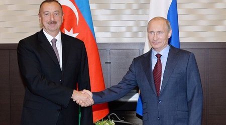 Владимир Путин поздравил Ильхама Алиева