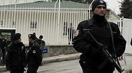 Türkiydə komendat saatı tətbiq edildi