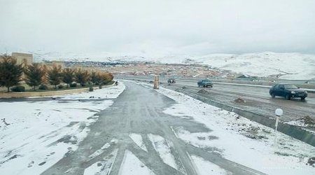 Diqqət: Bu yolları buz bağlayıb 
