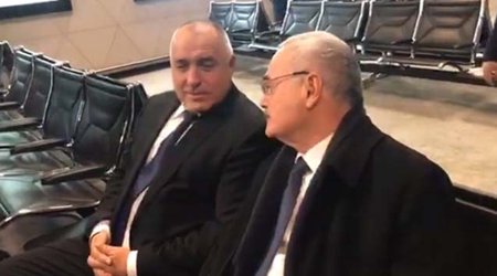 Artur Rasizadə həmkarı ilə belə zarafatlaşdı