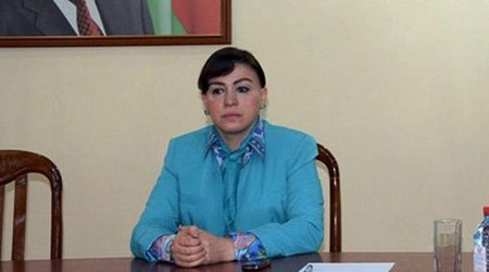 Xanım icra başçısı müavinini işdən çıxardı - FOTO