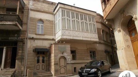 İçərişəhərdə 3 milyonluq bina satılır - FOTOLAR