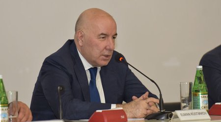 Эльман Рустамов назвал причины снижения инфляции