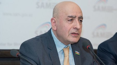 Депутат Расим Мусабеков анонсирует отставки в правительстве 