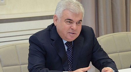 Keçmiş nazirdən evinin yanması xəbərinə - Reaksiya