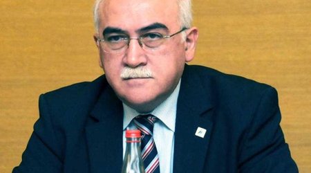 İsa Qəmbər insult keçirdi - Beyninə qan sızdı