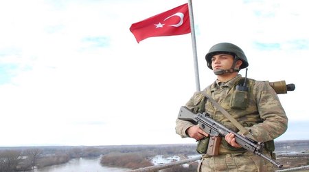 Türk əsgər şeir deyib şəhid oldu – VİDEO