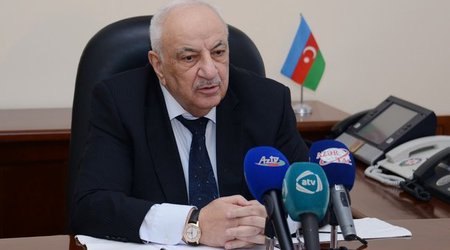 Yanğın zamanı xəstələr çarpayıya bağlanıbmış? - Abid Şərifovdan açıqlama
