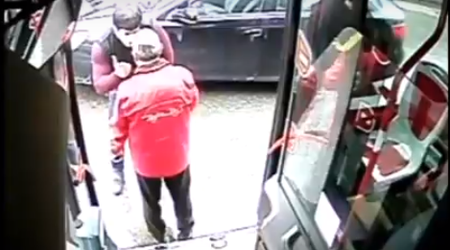 Bakıda sürücünü təhqir edib, üzünə tüpürdü - VIDEO