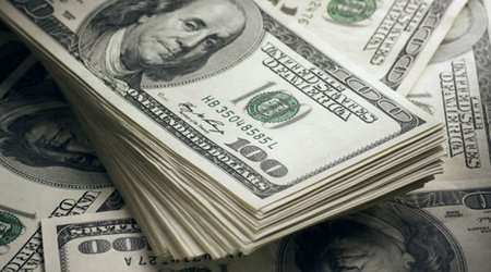 Dollar ucuzlaşdı
