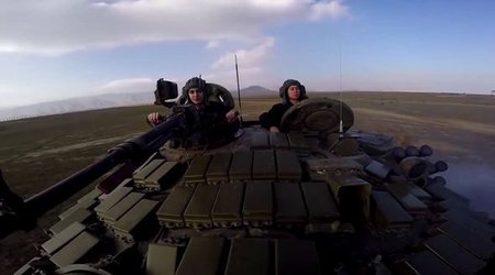 Azərbaycanın qadın tankçıları – FOTO