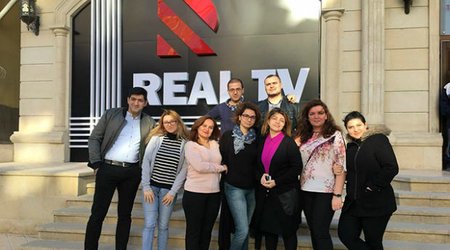 “Real” TV fəaliyyətə başlayıb