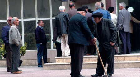 Pensiyaçılara bayram müjdəsi