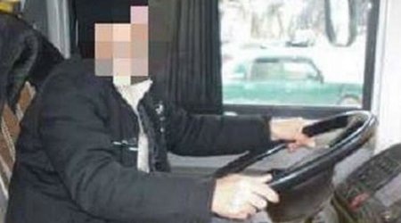 Avtobusda həyəcanlı anlar - Sürücü sükan arxasında öldü