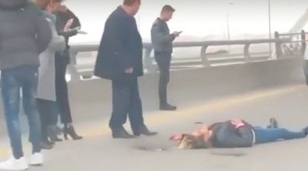 Bakıda körpüdə intihar – VİDEO (18+)