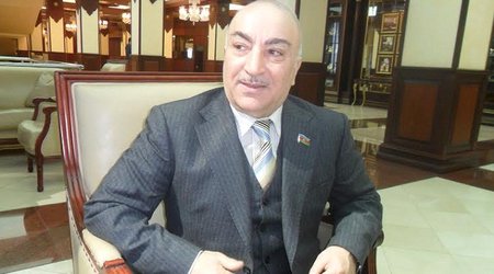 Deputat Tahir Kərimli pilləkəndən yıxıldı