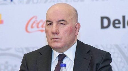 Elman Rüstəmovdan manatla bağlı açıqlama
