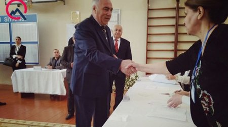 Hafiz Hacıyev İlham Əliyevə səs verdi 