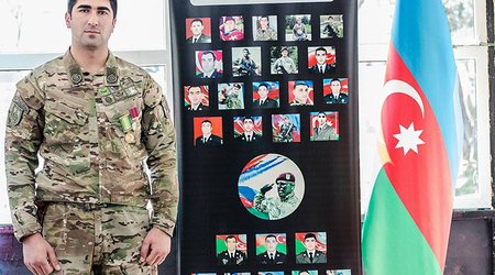 Erməni zabitin başını kəsən döyüşçü: "Hər şey bir göz qırpımında baş verdi"