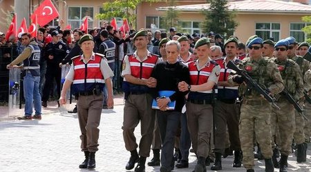 Türk generallar ömürlük həbs olundu