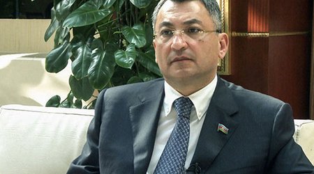 Rövşən Rzayev deputat mandatından məhrum ediləcək