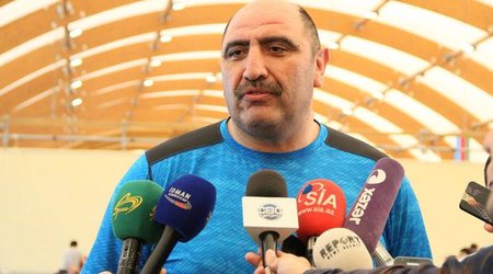 Millimizin baş məşqçisi: Yığmaya yeni qan gəlib