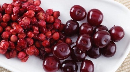 Albalı yedikdən sonra tumlarını atmayın - Xərçəngin dərmanıdır?