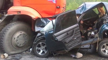 Bakıda dəhşətli yol qəzası: bir ailənin 3 üzvü ölüb