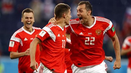 Россия впервые вышла в 1/8 финала ЧМ 