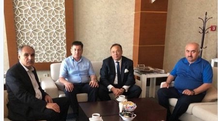 İcra başçısını qurtaran türk həkim gizlinləri açdı – Foto