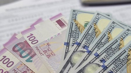 Курс манат/доллар на 8 августа - 1,7 манат/$1